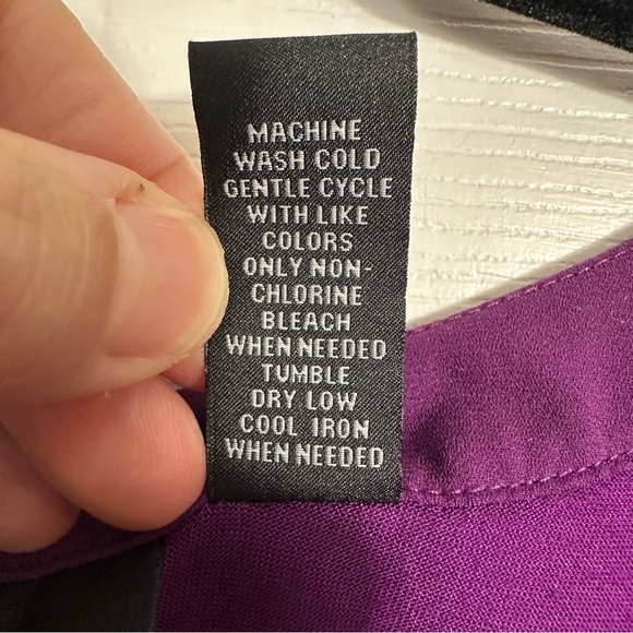 INC size L purple sleeveless top, chiffon front/jersey back, v neck, summer - Picture 4 of 8